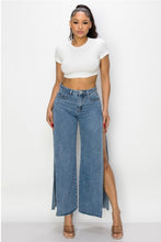 Load image into Gallery viewer, “Show a Lil Leg” Jeans